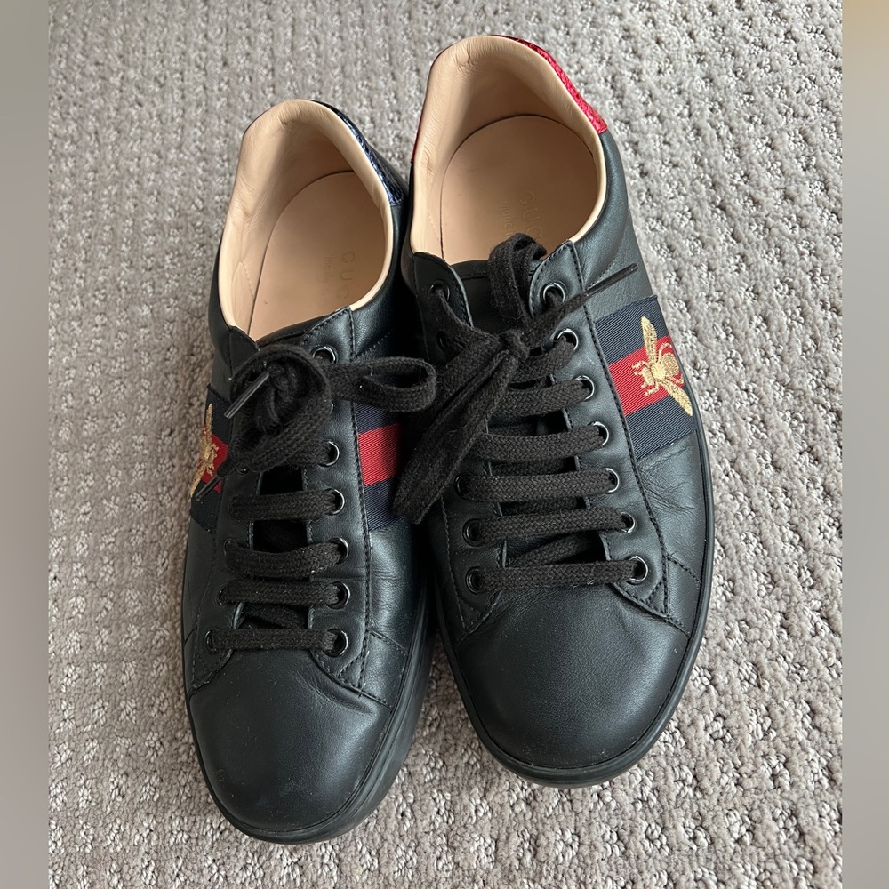 Gucci men’s ace embroidered sneakers
